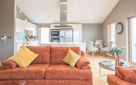 Woodbridge Penthouse
